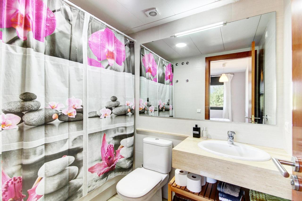 Mileni 2 2 1 1 Roses - Barneda Premium Lejlighed Eksteriør billede